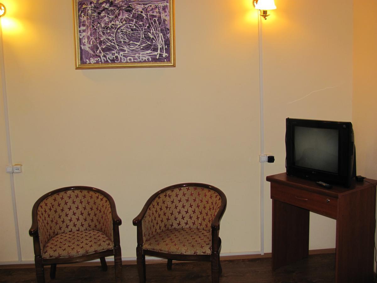 Lucky Travelers Room Tiflis Exterior foto